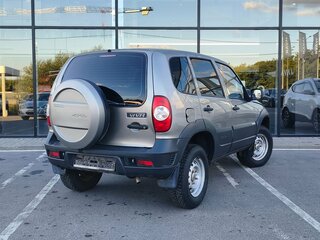 2012 Chevrolet Niva I Рестайлинг, серый, 500000 рублей, вид 3