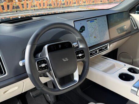 2025 Li Auto (Lixiang) L9 52.3 kWh I Рестайлинг, зелёный, 8300000 рублей, вид 5