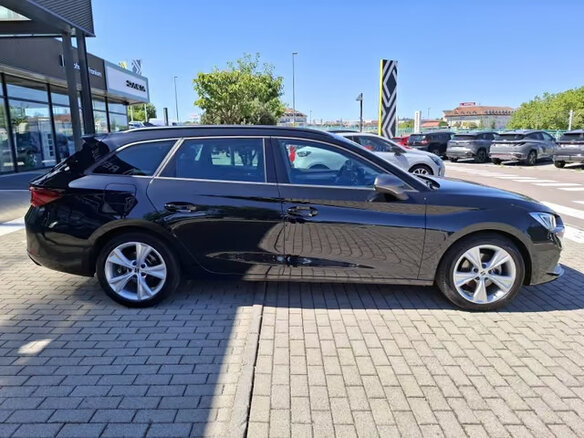 2023 SEAT Leon IV, чёрный - вид 6