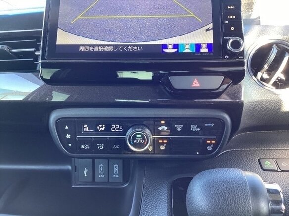 2023 Honda N-BOX II Рестайлинг, белый, 841000 рублей - вид 10