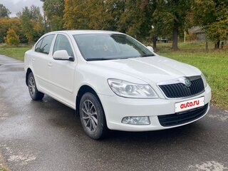 2012 Skoda Octavia II (A5) Рестайлинг, белый, 750000 рублей, вид 2