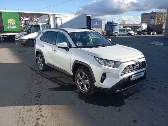 2019 Toyota RAV4 V (XA50), белый, 2858000 рублей - вид 1