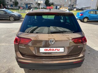2019 Volkswagen Tiguan II, коричневый, 2889000 рублей, вид 4