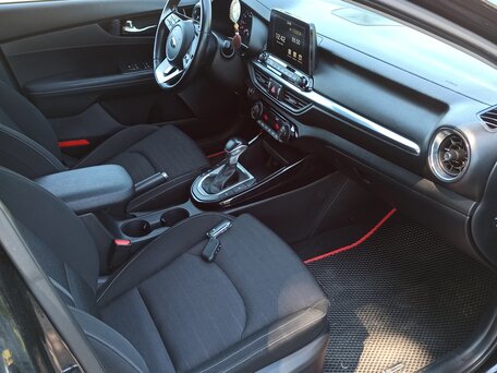 2019 Kia Cerato IV, чёрный, 1900000 рублей, вид 5