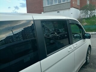 2011 Honda Stepwgn IV, белый, 1340000 рублей, вид 5