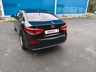 2017 Kia Rio III Рестайлинг, чёрный, 1000000 рублей, вид 3