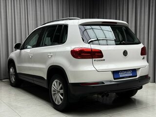 2013 Volkswagen Tiguan I Рестайлинг, белый, 1049000 рублей, вид 4