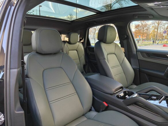2026 Porsche Cayenne III Рестайлинг, чёрный, 20980000 рублей - вид 17