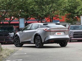 2026 Toyota bZ5 550, серебристый, 4181000 рублей, вид 5