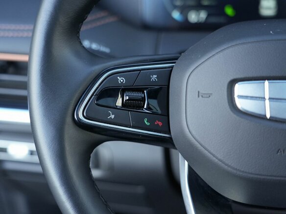 2023 Geely Okavango I Рестайлинг, серый, 2600000 рублей - вид 14