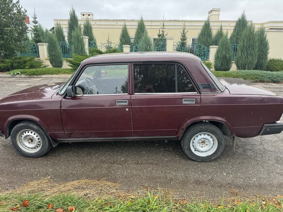 2006 Lada (ВАЗ) 2107, красный - вид 4