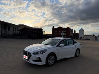 2019 Hyundai Sonata VII (LF) Рестайлинг, жёлтый, 2000000 рублей, вид 1