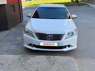 2012 Toyota Camry VII (XV50), белый, 1650000 рублей, вид 2