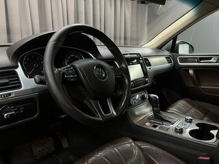 2012 Volkswagen Touareg II, коричневый, 1649900 рублей, вид 5
