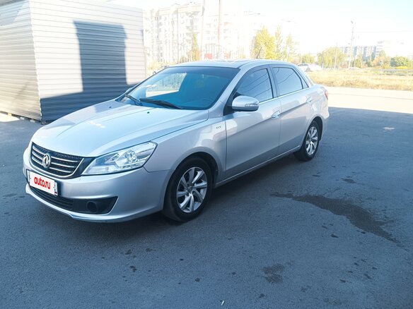 2014 Dongfeng S30, серебристый, 435000 рублей