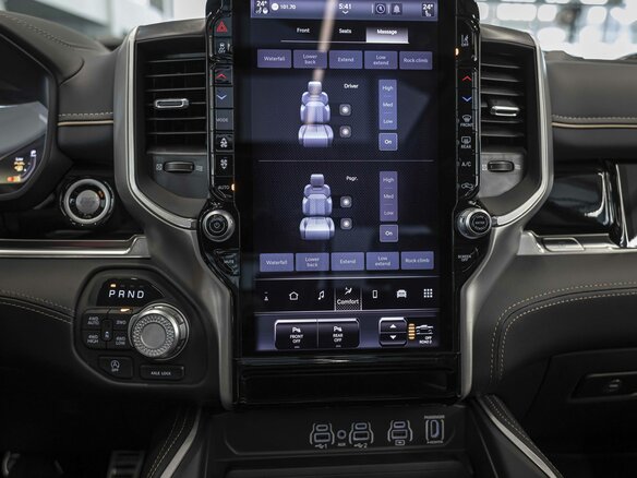 2026 Ram 1500 Crew Cab V Рестайлинг, синий, 9990000 рублей - вид 32