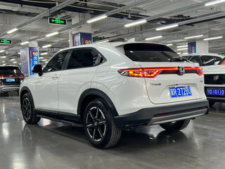 2023 Honda Vezel II, белый, 1431007 рублей, вид 5