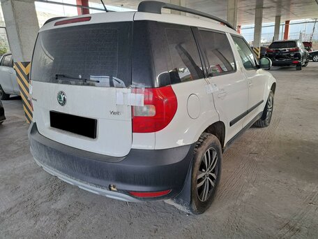 2012 Skoda Yeti I, белый, 566000 рублей, вид 4