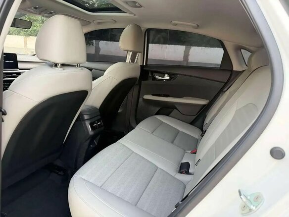 2023 Kia K3 II (China Market) Рестайлинг, белый, 1650000 рублей - вид 15