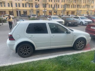 1999 Volkswagen Golf IV, белый, 245000 рублей, вид 3