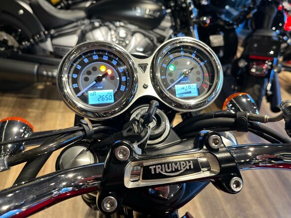 2023 Triumph Bonneville T120, красный, 1299000 рублей - вид 5