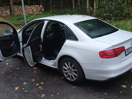 2012 Audi A4 IV (B8) Рестайлинг, белый, 950000 рублей, вид 4