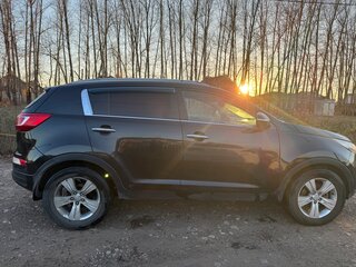 2012 Kia Sportage III, чёрный, 800000 рублей, вид 4