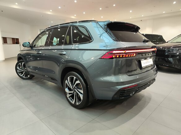2023 Geely Monjaro I, серый, 2295000 рублей - вид 3