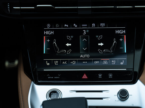 2026 Audi Q6 45 TFSI, чёрный, 7990000 рублей - вид 17