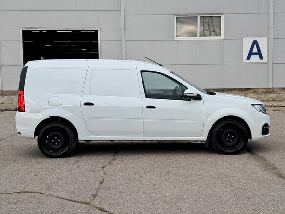 2024 Lada (ВАЗ) Largus I Рестайлинг, белый - вид 3