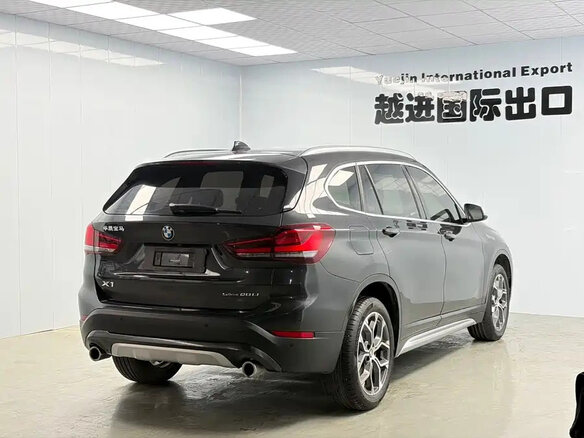 2023 BMW X1 Long 20Li sDrive II (F48) Рестайлинг, чёрный, 1969500 рублей - вид 3