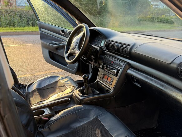 1995 Audi A4 I (B5), красный, 350000 рублей - вид 5
