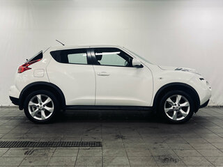 2011 Nissan Juke I, белый, 750000 рублей, вид 3