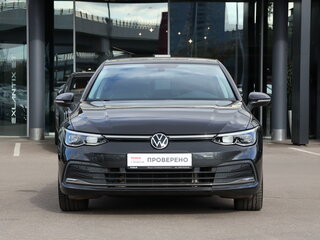 2021 Volkswagen Golf VIII, серый, 2690000 рублей, вид 2