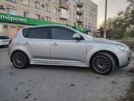 2009 Kia Ceed I, серебристый, 715000 рублей, вид 1