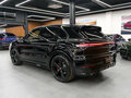 2026 Porsche Cayenne GTS III Рестайлинг, чёрный, 25600000 рублей - вид 3