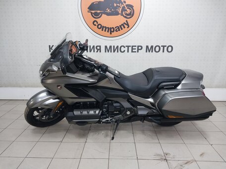 2018 Honda GL 1800 Gold Wing, серый, 1990000 рублей, вид 2