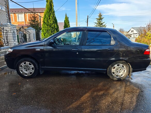 2007 Fiat Albea I Рестайлинг, чёрный, 250000 рублей - вид 1