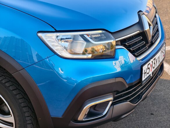 2020 Renault Sandero Stepway II Рестайлинг, синий, 1420000 рублей - вид 15