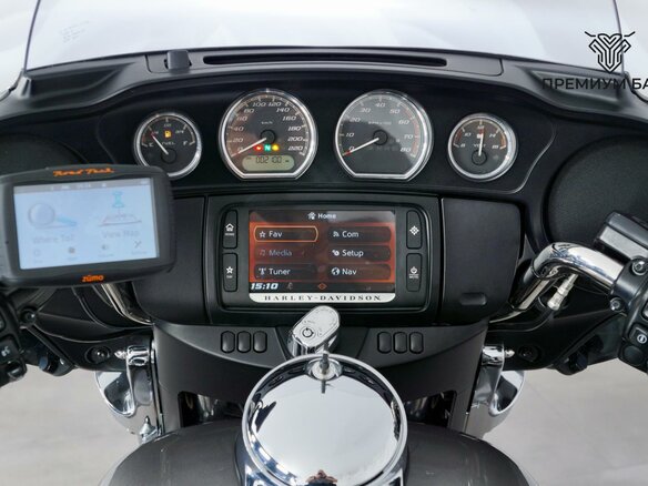 2016 Harley-Davidson Tri Glide, серебристый, 3499000 рублей - вид 14