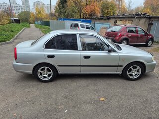2005 Hyundai Accent ТагАЗ II, серебристый, 330000 рублей, вид 3