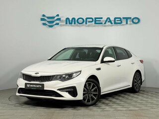2019 Kia Optima IV Рестайлинг, белый, 2060000 рублей, вид 1