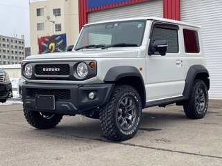 2023 Suzuki Jimny Sierra IV, белый, 1672000 рублей, вид 3