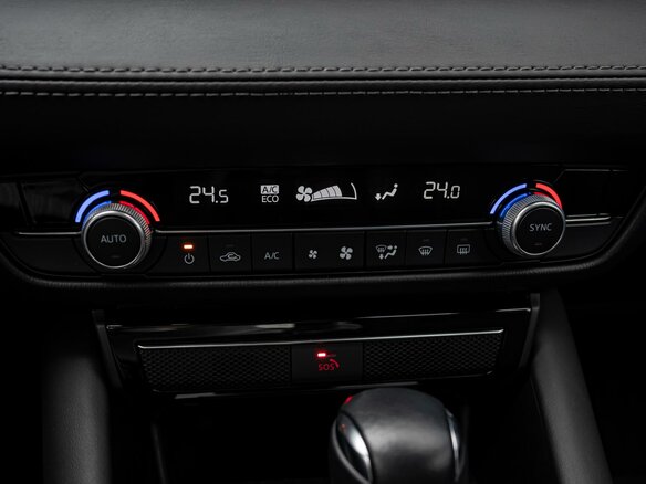 2023 Mazda 6 Atenza III (GJ) Рестайлинг 2, красный, 2770000 рублей - вид 15