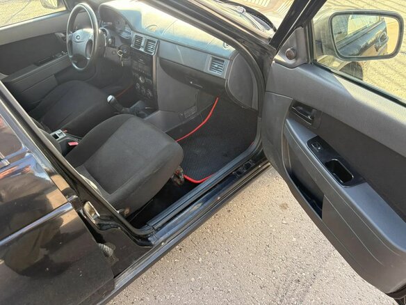 2010 Lada (ВАЗ) Priora I, чёрный, 186000 рублей - вид 9