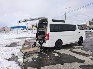 2018 Nissan NV350 Caravan I Рестайлинг, белый, 3570000 рублей, вид 4