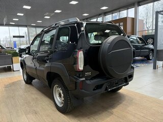 2026 Lada (ВАЗ) Niva Travel I Рестайлинг, чёрный, 1528000 рублей, вид 5