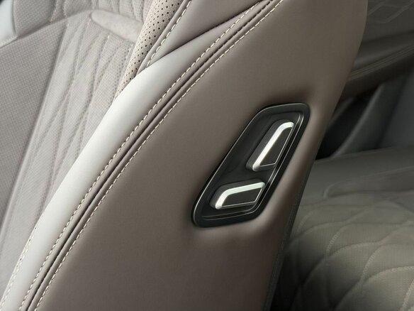 2026 Geely Monjaro I Рестайлинг 2 (China Market), серый, 4200000 рублей - вид 19