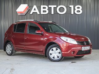 2011 Renault Sandero I, красный, 545000 рублей, вид 2