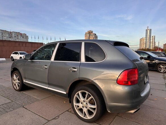 2004 Porsche Cayenne I (955), серый, 600000 рублей - вид 3